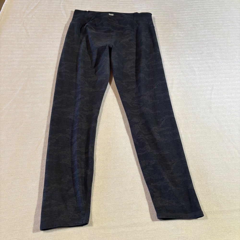 Vuori Daily Leggings Charcoal Camo High Rise Yoga Pants VW444 Womens L - Picture 3 of 8